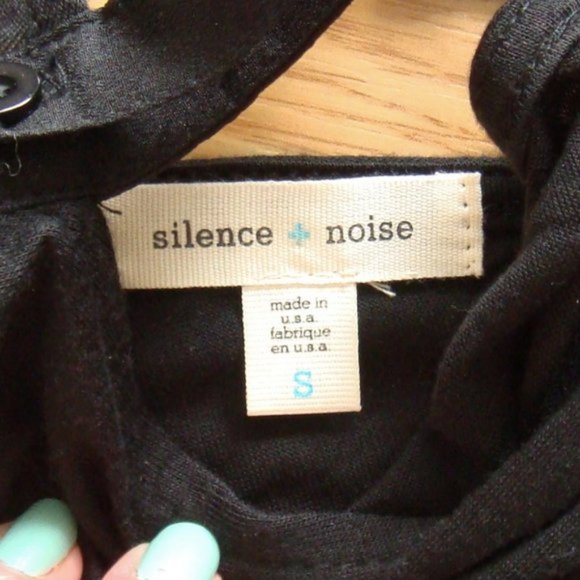 Urban Outfitters Beaded Collar Tank | Size Small - Picture 4 of 5